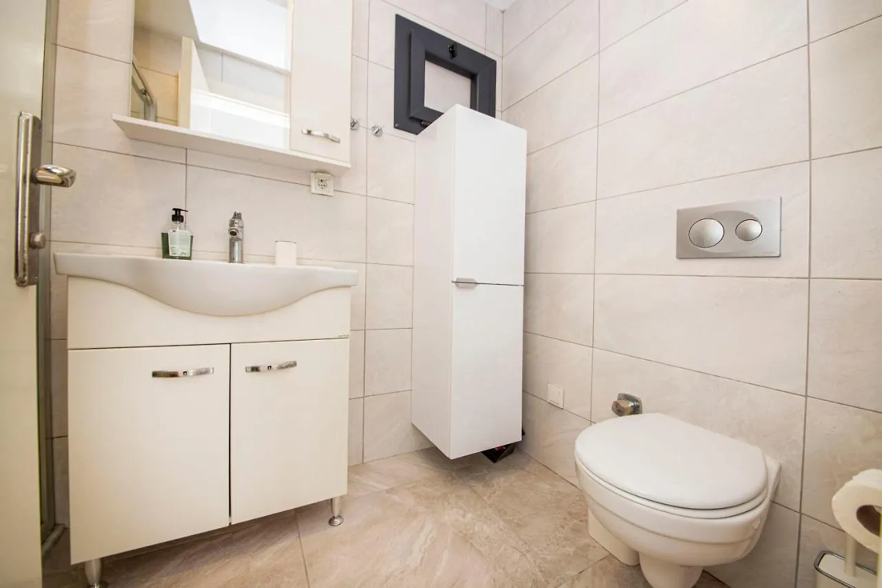Amazing House With Balcony 1 Min Walking Distance To The Beach In Bodrum Türkiye